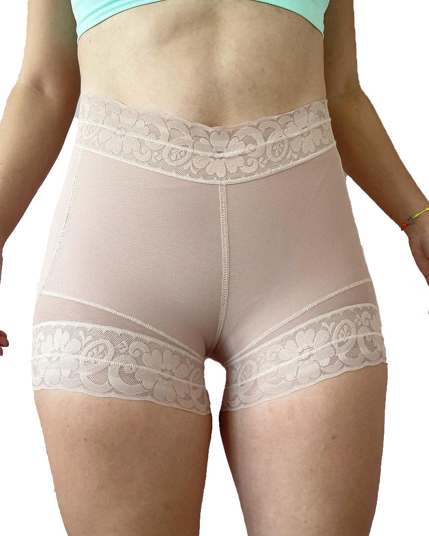 Butt Lifter Short At The Waist With Cheeky Rods